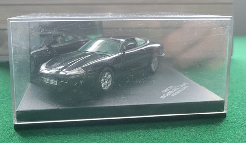 Scale vitesse jaguar xk8 - 1:43,