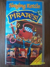 The Singing Kettle - Pirates