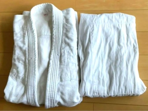 Excellent judo uniform size 4 - excellent,