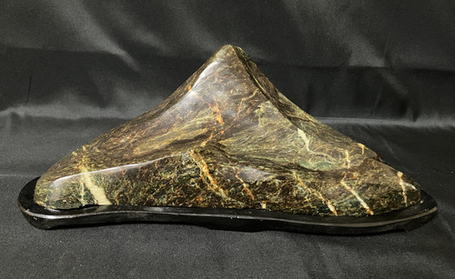 Japanese viewing stone - viewing, suiseki
