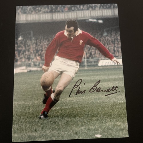 Phil bennett wales rugby - phil,