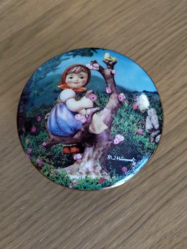 Apple tree girl hummel - apple, mj