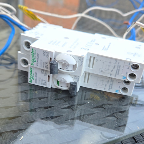 Schneider electric ic60h - schneider,