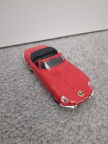 Toys scale jaguar e - scale/,