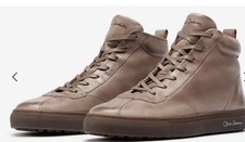 Oliver Sweeney Defeza Grey