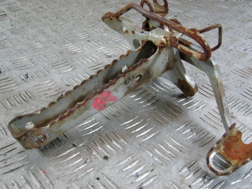 Yamaha blaster 200 right foot - blaster,