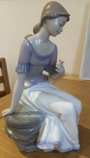 Nao By Lladro Spring