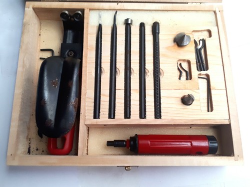Piece deburring tool set - piece,