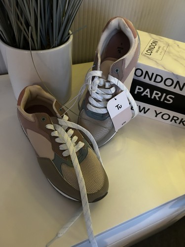 Trainers size new - 6,