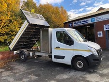 Damaged  2021 Nissan NV400 TIPPER             VERY LOW MILEAGE ( 11,000 )