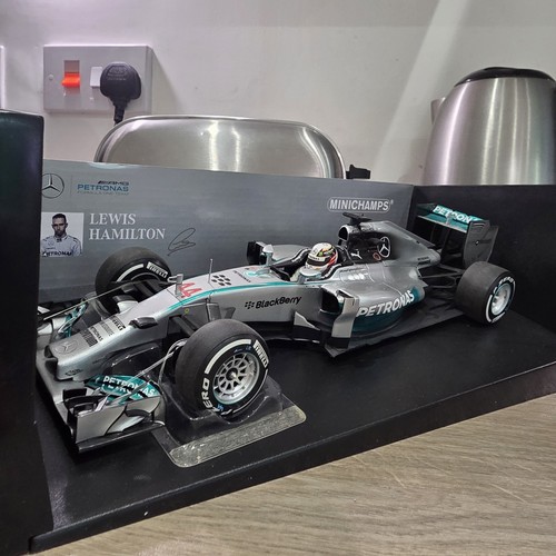 Minichamps formula 1 - 1:18,