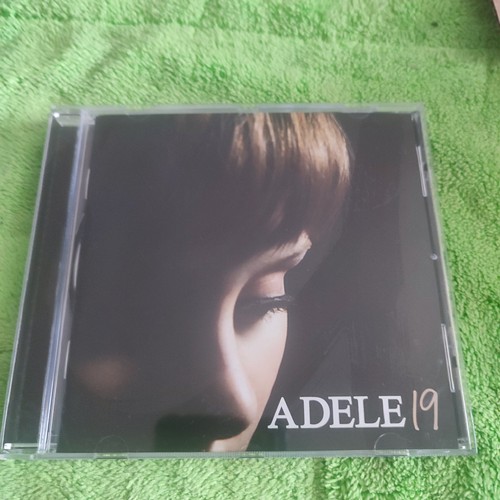 Adele album like new - 19,