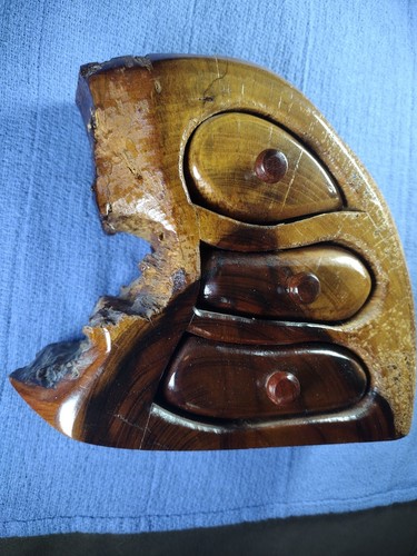 Beautiful solid wood - wood, jewelry