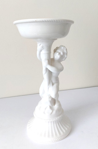 Beswick cherub cupid vase - cherub, no