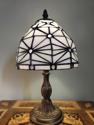 Tiffany vintage style glass - style,