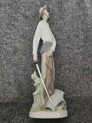 Porcelain figurine lladro - porcelain,