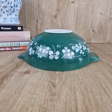 Vintage Pyrex Clover Leaf