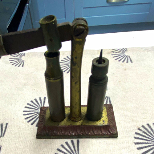 Vintage gauge hand shotgun - hand,