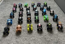 Hot wheel monster trucks 1:64