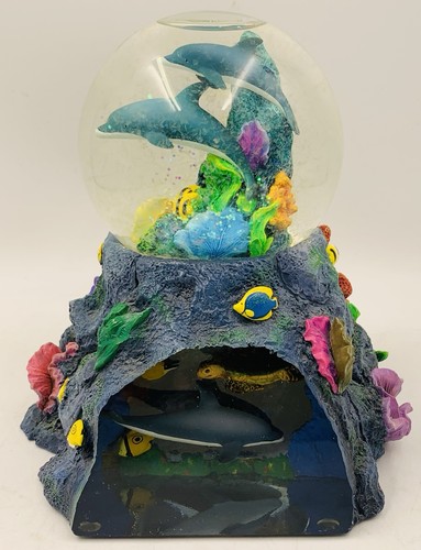 Dakin wyland undersea - dakin,