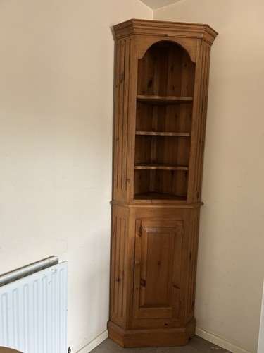 Solid pine corner - solid,