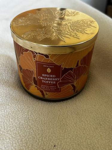 Bath body works candle - candle, white