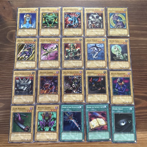 Starter deck yugi - yu-gi-oh!,