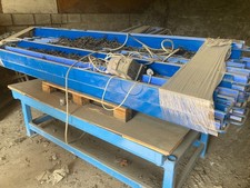 Invertec Vibrating table and concrete moulds