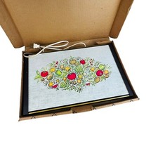 VINTAGE PARTY HOSTESS WARM O