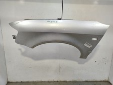 8H0821105 9579060 front wing