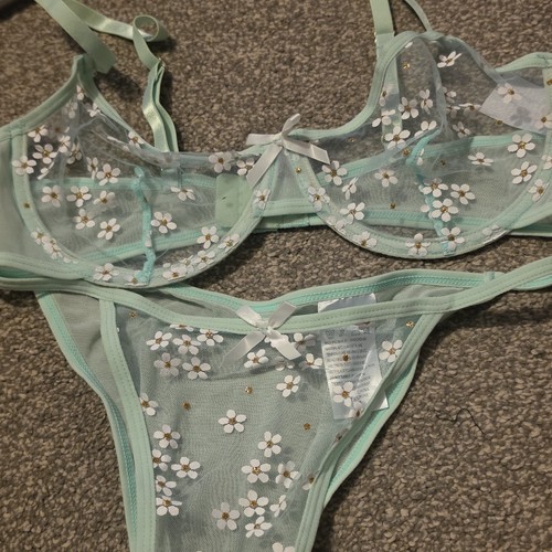 Medium underwired sheer - medium, mesh