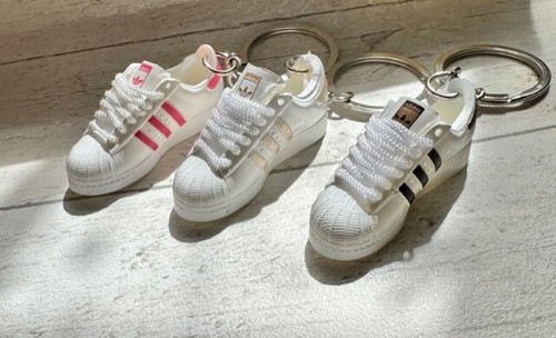 Adidas mini trainer - 1, 3d