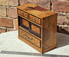 Japanese Kodansu signed under