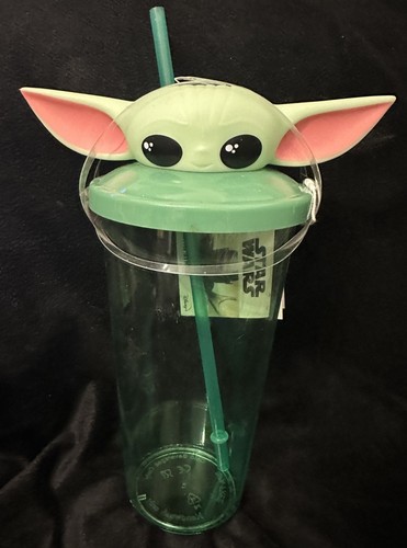 Bnwt star wars mandalorian - star,