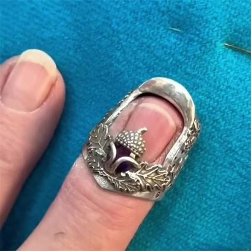 Durable retro sewing thimble - sewing,
