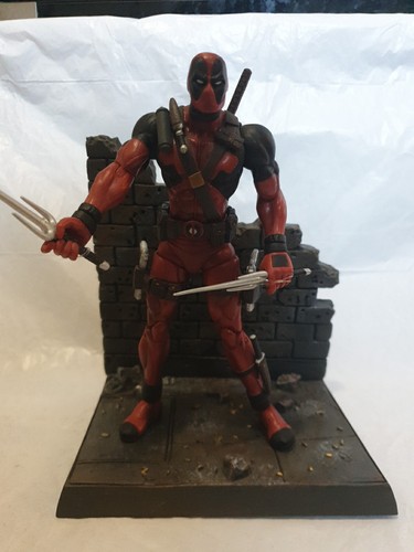 Marvel diamond select deadpool - diamond,