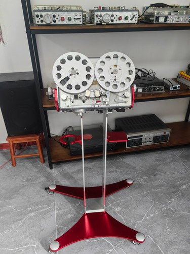 New reel tape recorder - reel, to