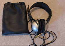 Ross Stereo RCB50 Wired Headphones - Silver. GC just Needs replacement earpads!