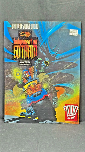 Batman judge dredd - batman,