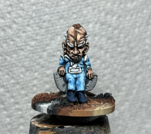 25mm 28mm well - , painted