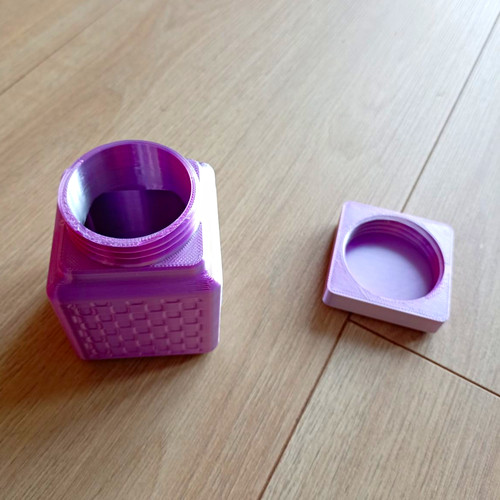 Small square plastic storage - small,