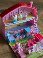 Hello Kitty 2-Story Mini House