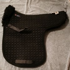 Mattes wool fluff woolpile half lined dressage showing numnah black Full