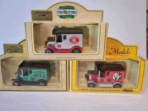 Lledo 3 x camra - £4.00.,
