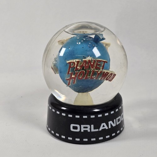 Planet hollywood orlando - planet, snow