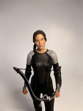 NECA Katniss Everdeen Catching