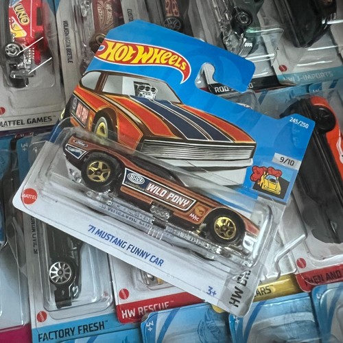 Treasure hunts mustang - treasure,