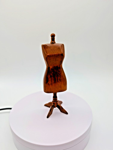 Dolls house wooden - 1:12,