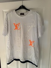 Louis Vuitton Men's T-Shirt
