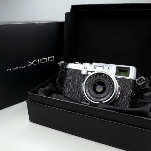 Fujifilm fuji finepix x100 - fujifilm,